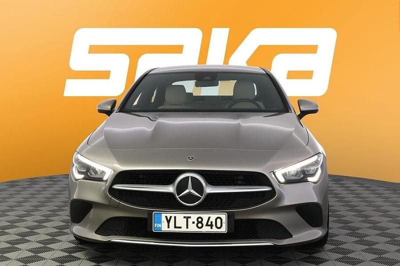 Käytetty Mercedes CLA200 Business 163 HP (119 kW) 2020 Coupe - kaksiovinen