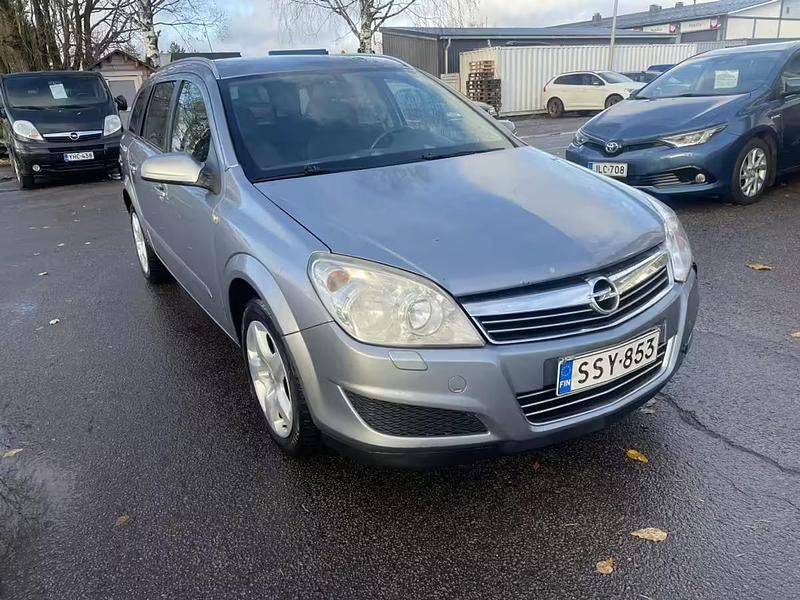 Käytetty Opel Astra 2009 Farmari
