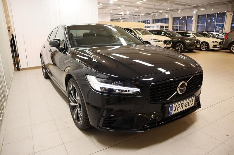 Käytetty Volvo S90 Business Edition 392 HP (288 kW) 2022 Musta Sedan