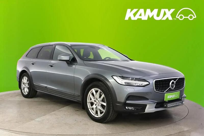 Hopea / harmaa Käytetty 2017 Volvo V90 CC Pro Farmari | 31 990 € (Perustarjous) - Kuva 1/4