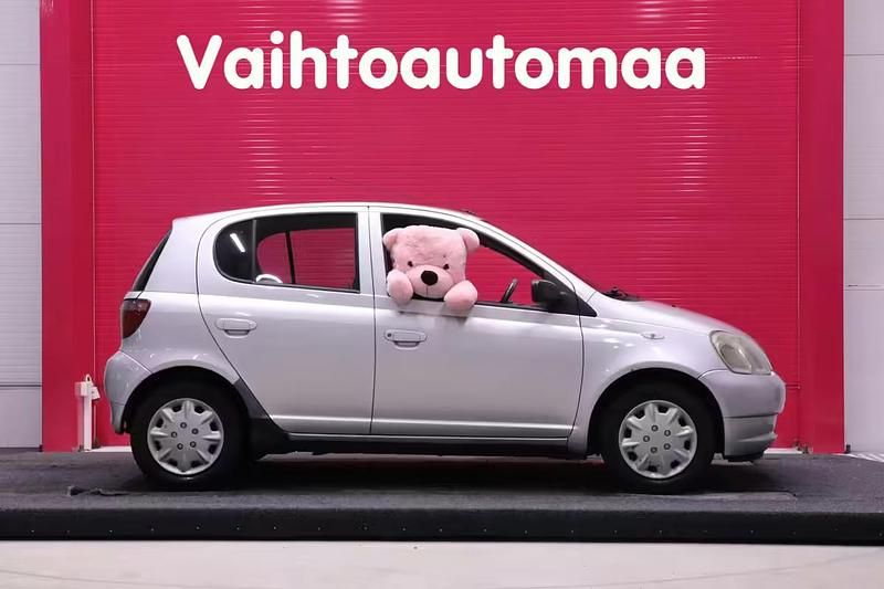 Käytetty Toyota Yaris Luna 87 HP (63 kW) 1999 Sininen Viistoperä