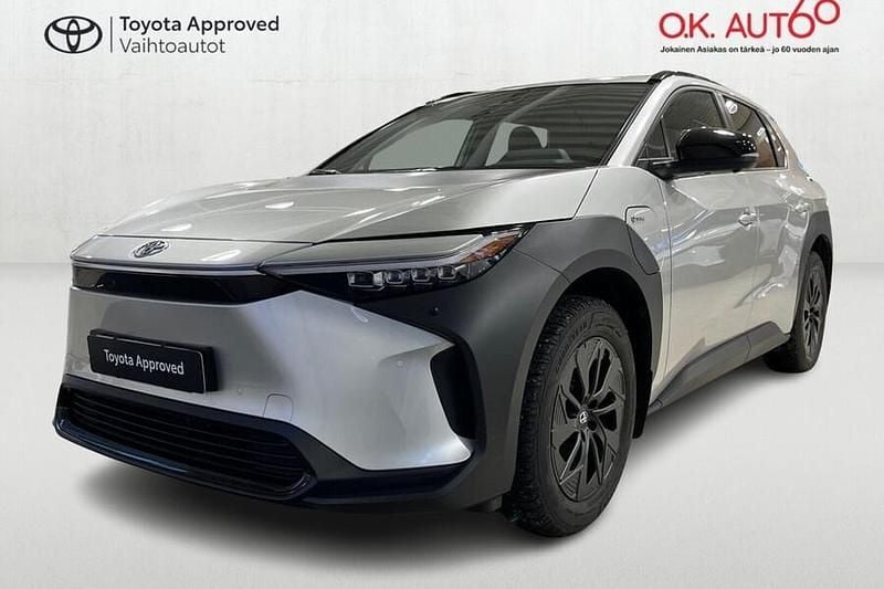 Käytetty Toyota bZ4X Edition 50 kW (69 HP) 2024 Hopea Katumaasturi
