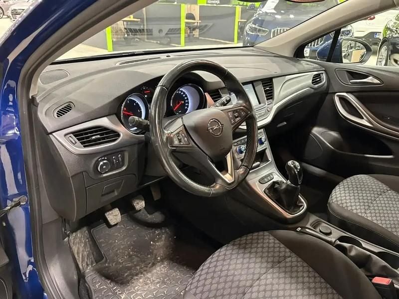 Käytetty Opel Astra Comfort 105 HP (77 kW) 2020 Sininen Farmari