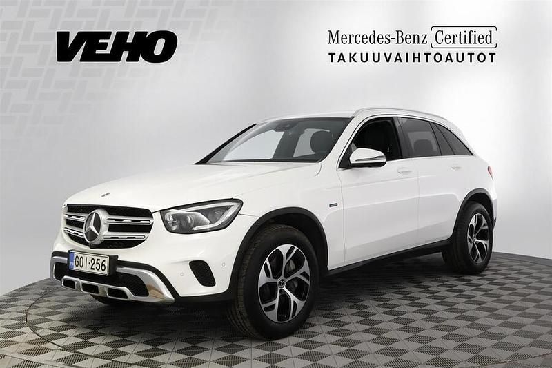 Valkoinen Käytetty 2020 Mercedes GLC300e Business Katumaasturi | 32 800 € (Perustarjous) - Kuva 1/4