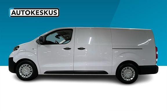 Käytetty Toyota Proace Comfort 100 kW (136 HP) 2024 Epr / ft Tila-auto