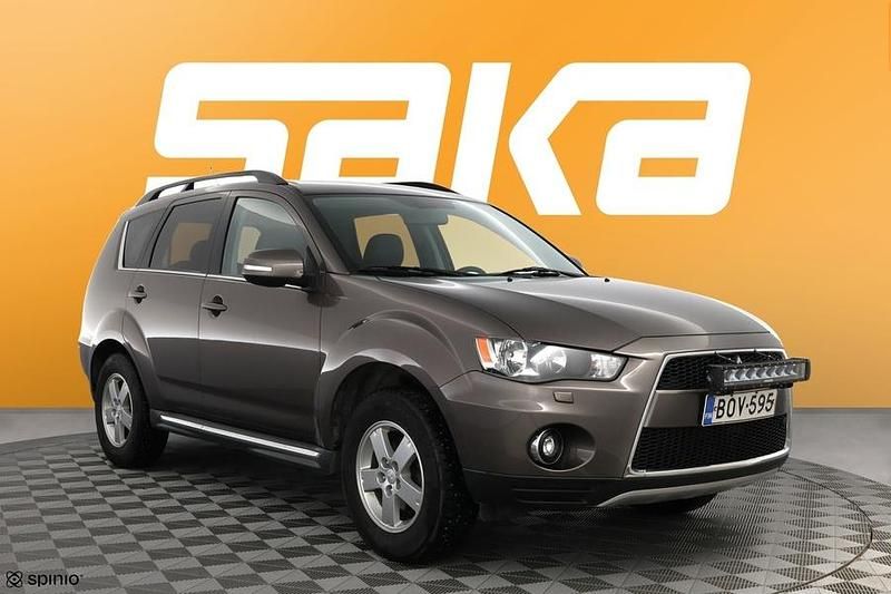 Käytetty 2011 Mitsubishi Outlander Intense Katumaasturi | 13 790 € (Hieman kallis) - Kuva 1/3