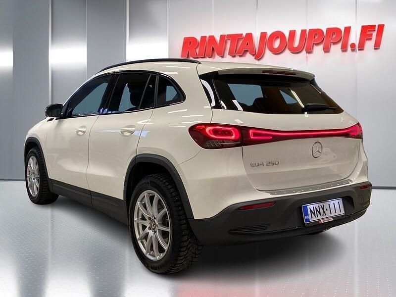 Käytetty Mercedes EQA250 Business 139 kW (190 HP) 2022 Katumaasturi