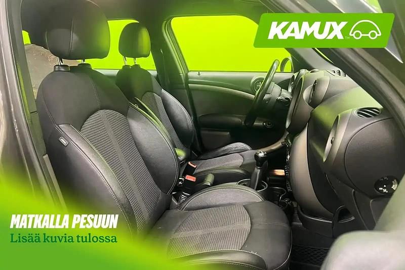 Käytetty Mini Cooper D Countryman 111 HP (81 kW) 2011 Hopea / harmaa Katumaasturi