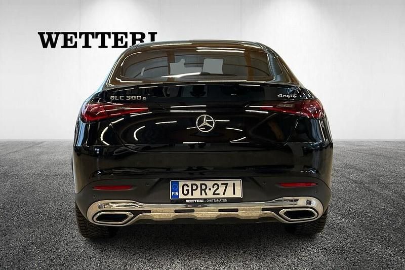 Käytetty Mercedes GLC300e Avantgarde 313 HP (230 kW) 2023 Coupe - kaksiovinen