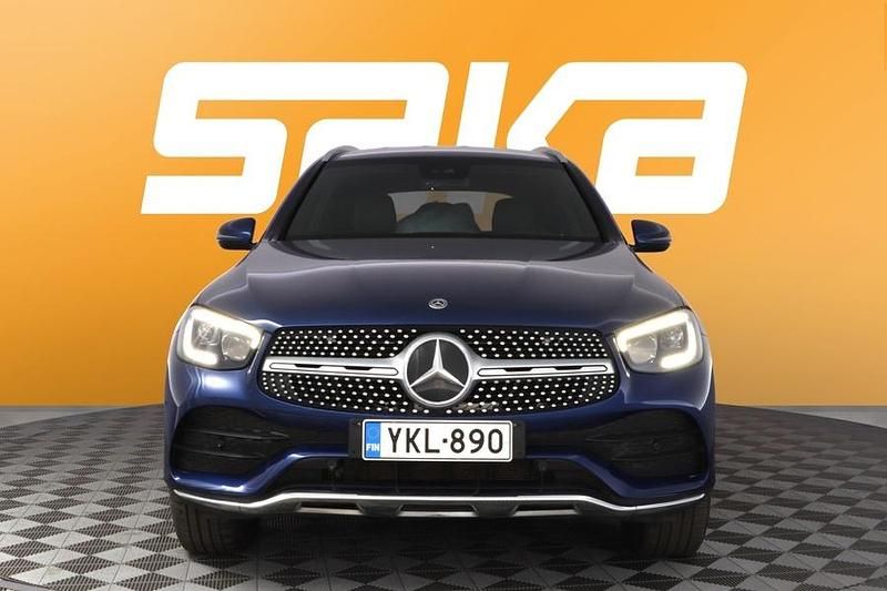 Käytetty Mercedes GLC300e Business 313 HP (230 kW) 2020 Katumaasturi