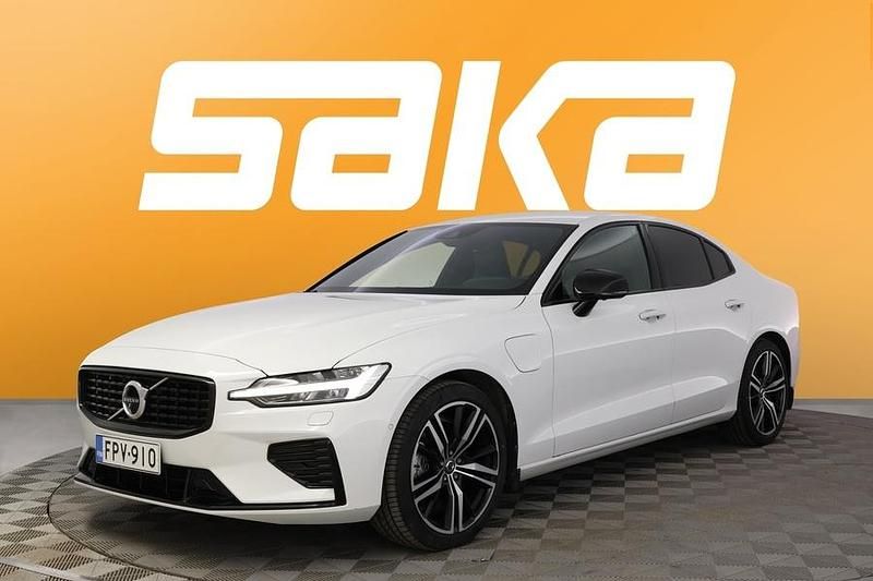 Käytetty Volvo S60 Business Edition 392 HP (288 kW) 2021 Sedan