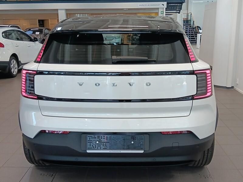 Käytetty Volvo EX30 Plus 200 kW (272 HP) 2024 Katumaasturi