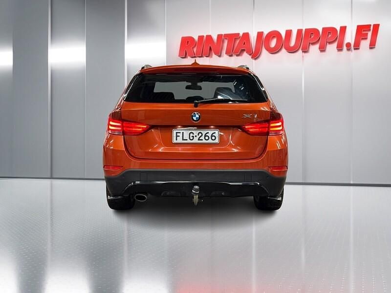 Käytetty BMW X1 Sport Line 143 HP (105 kW) 2014 Katumaasturi