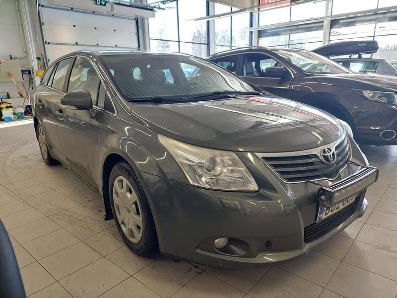 Käytetty Toyota Avensis Sol 147 HP (108 kW) 2009 Farmari