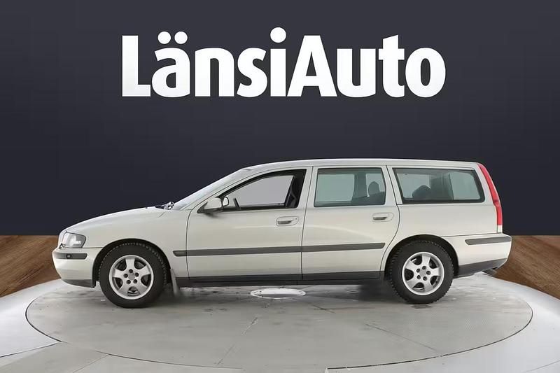 Käytetty Volvo V70 2002 Farmari