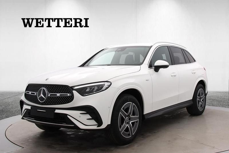 Valkoinen Uusi 2025 Mercedes GLC300e AMG Katumaasturi | 74 900 € - Kuva 1/4