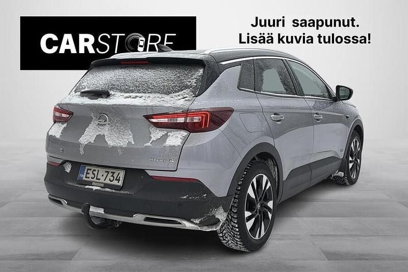 Käytetty Opel Grandland X Executive 301 HP (221 kW) 2020 Katumaasturi