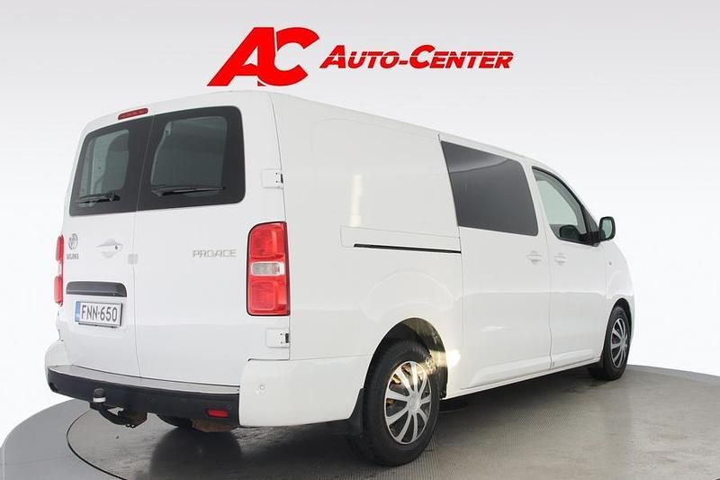 Käytetty Toyota Proace 177 HP (130 kW) 2019 Valkoinen Tila-auto