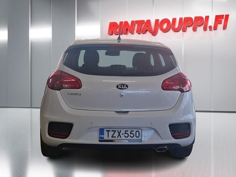 Käytetty Kia Ceed EX 135 HP (99 kW) 2015 Viistoperä