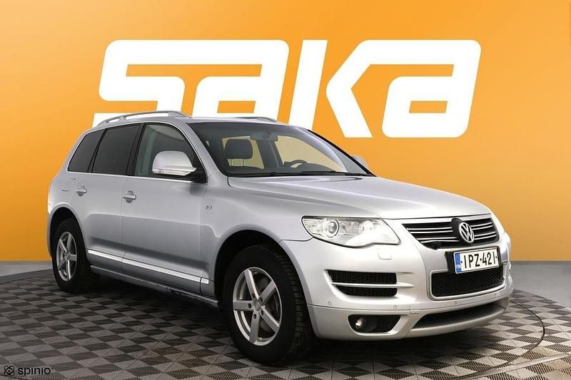 Käytetty VW Touareg R-line 239 HP (175 kW) 2010 Katumaasturi