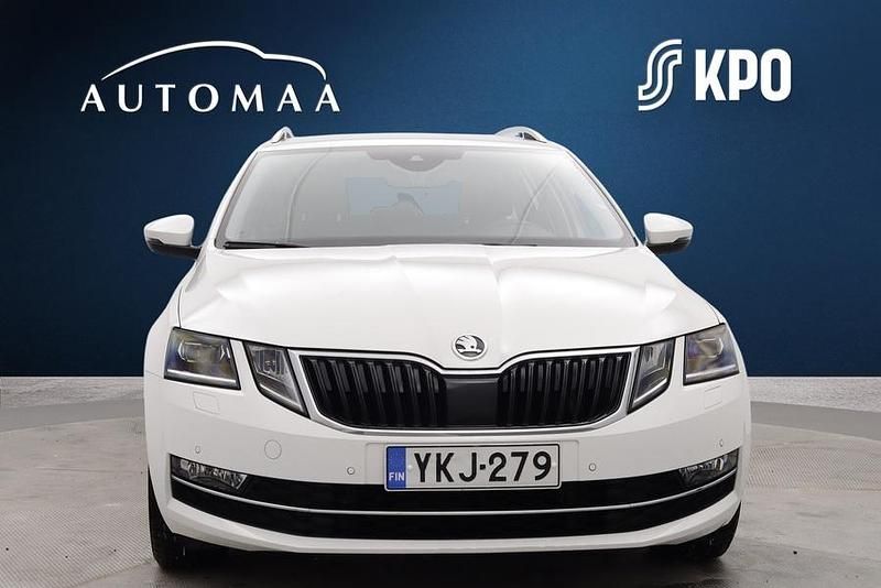 Käytetty Skoda Octavia Business Line 150 HP (110 kW) 2020 Valkoinen Farmari
