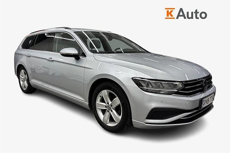Käytetty 2023 VW Passat Comfortline Farmari | 29 700 € (Hieman kallis) - Kuva 1/4