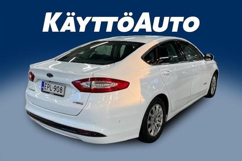 Käytetty Ford Mondeo Titanium 188 HP (138 kW) 2018 Valkoinen Sedan