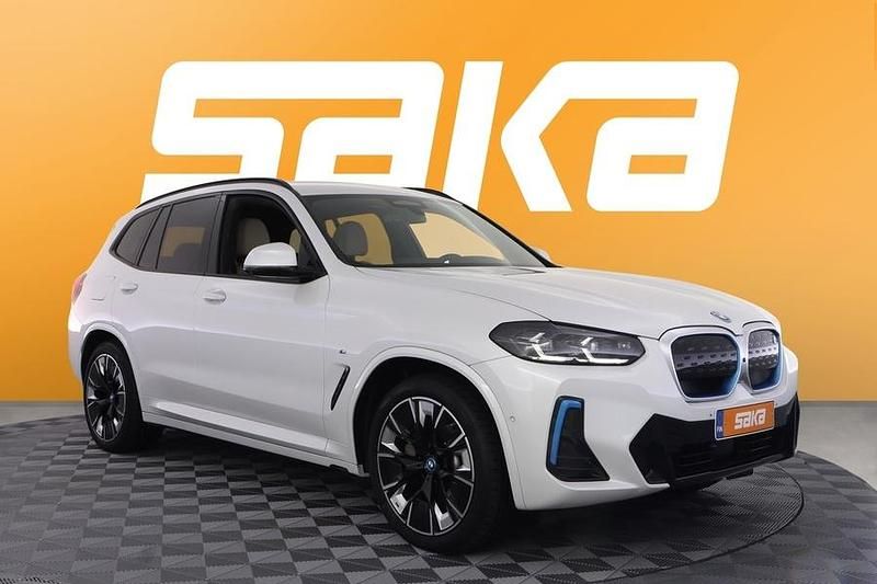Käytetty 2023 BMW iX3 Comfort Edition Katumaasturi | 40 400 € (Perustarjous) - Kuva 1/3