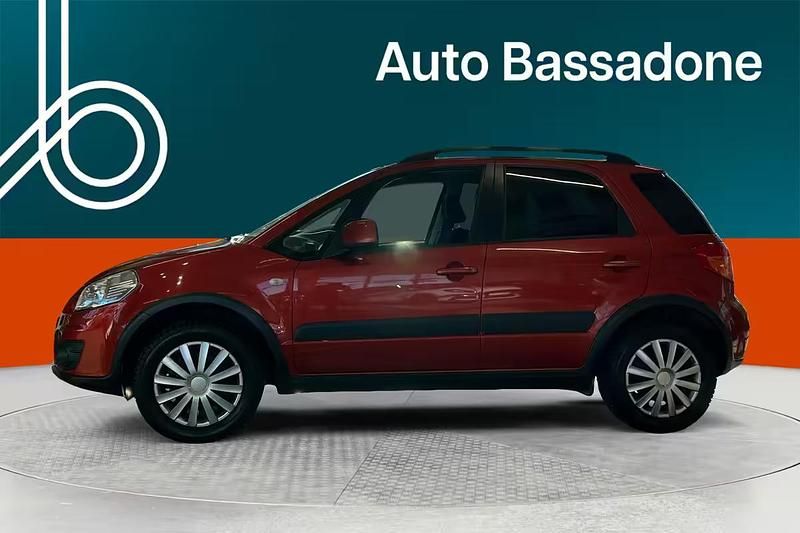 Käytetty Suzuki SX4 120 HP (88 kW) 2011 Hopea Viistoperä