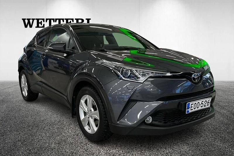 Käytetty Toyota C-HR Multidrive S 116 HP (85 kW) 2017 Harmaa Katumaasturi