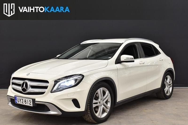 Käytetty Mercedes GLA200 Business 156 HP (114 kW) 2015 Katumaasturi
