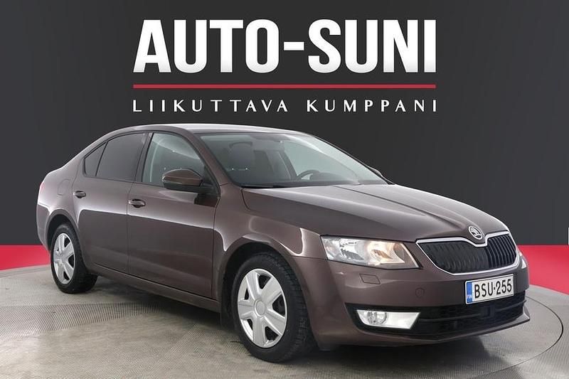 Käytetty 2015 Skoda Octavia Ambition Viistoperä | 7 490 € (Perustarjous) - Kuva 1/4
