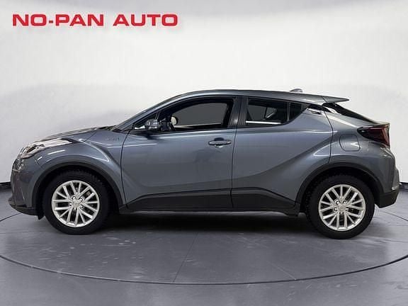 Käytetty Toyota C-HR Active 122 HP (89 kW) 2022 Hopea Katumaasturi