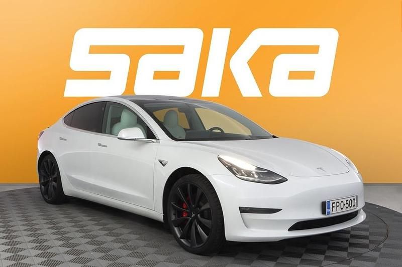 Käytetty 2020 Tesla Model 3 Performance Sedan | 29 860 € (Perustarjous) - Kuva 1/3