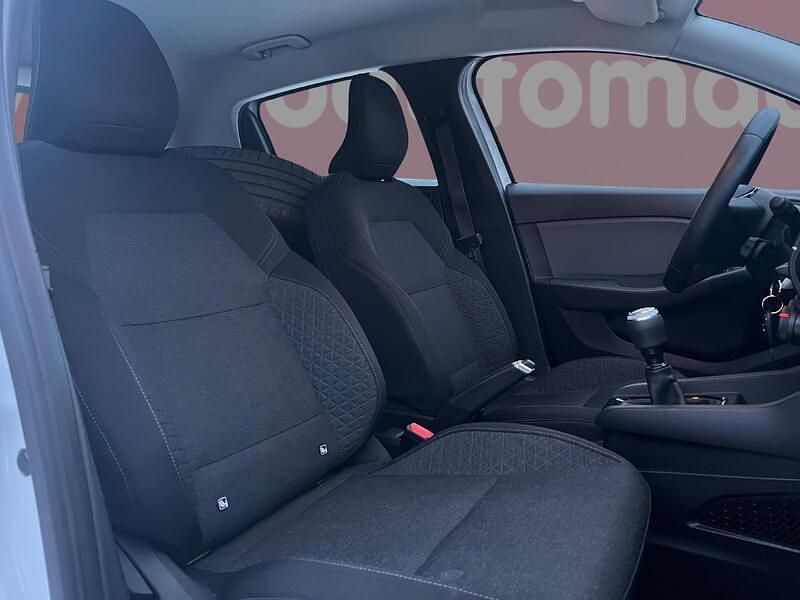 Käytetty Renault Clio V Life 72 HP (52 kW) 2020 Viistoperä