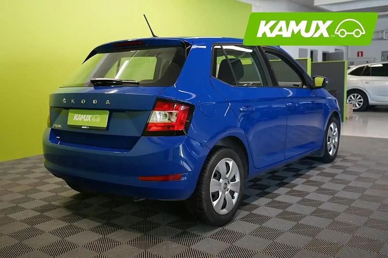 Käytetty Skoda Fabia Active 95 HP (69 kW) 2021 Sininen Sedan