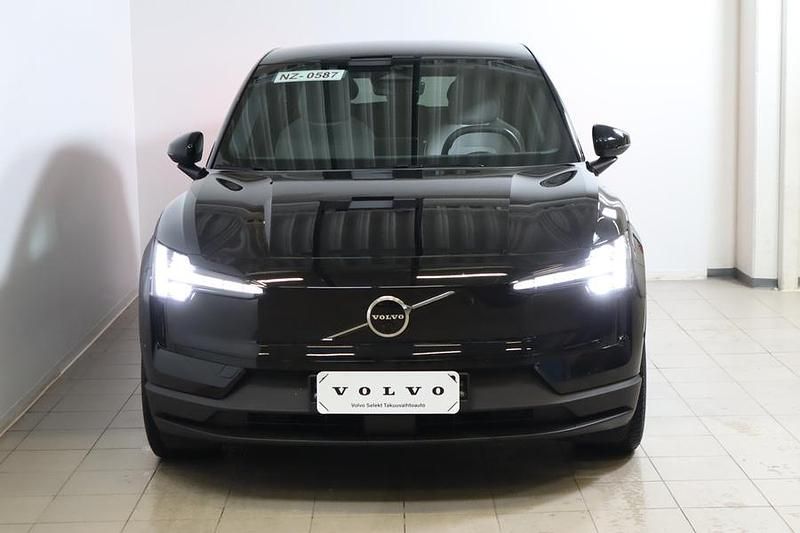 Käytetty Volvo EX30 Performance 314 kW (428 HP) 2025 Musta Katumaasturi