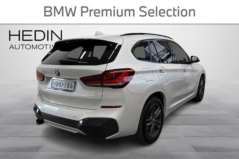 Käytetty BMW X1 M Sport 220 HP (161 kW) 2021 Valkoinen Katumaasturi