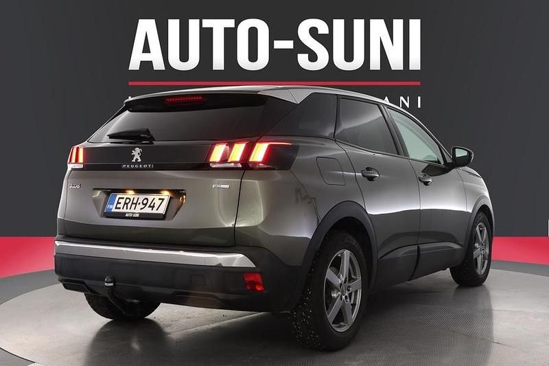 Käytetty Peugeot 3008 Active 131 HP (96 kW) 2017 Vihreä Katumaasturi