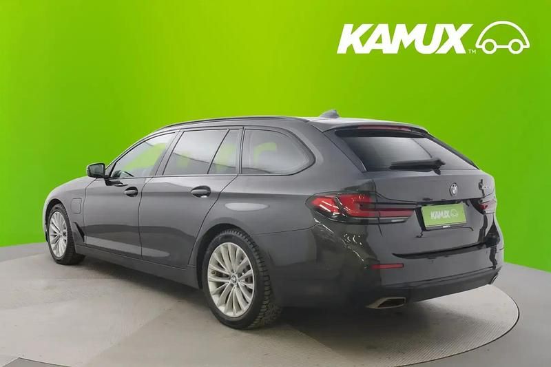 Käytetty BMW 530e 184 HP (135 kW) 2021 Musta Farmari