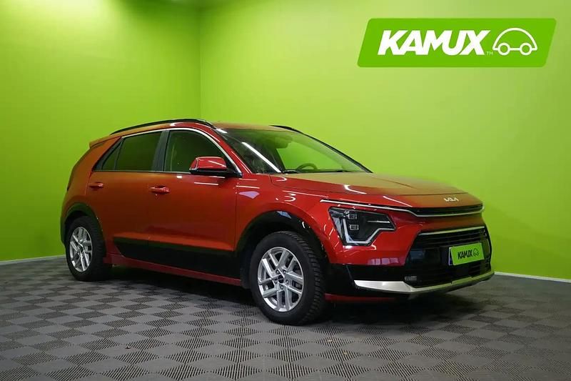 Punainen Käytetty 2023 Kia Niro EX Katumaasturi | 25 800 € (Perustarjous) - Kuva 1/4