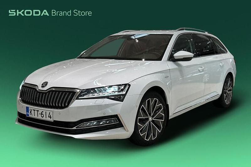 Käytetty 2020 Skoda Superb LAURIN & KLEMENT Farmari | 23 490 € (Perustarjous) - Kuva 1/4