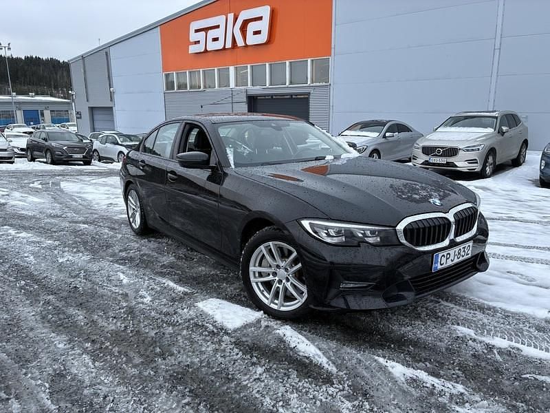 Käytetty BMW 330e Sport Line 292 HP (214 kW) 2022 Sedan
