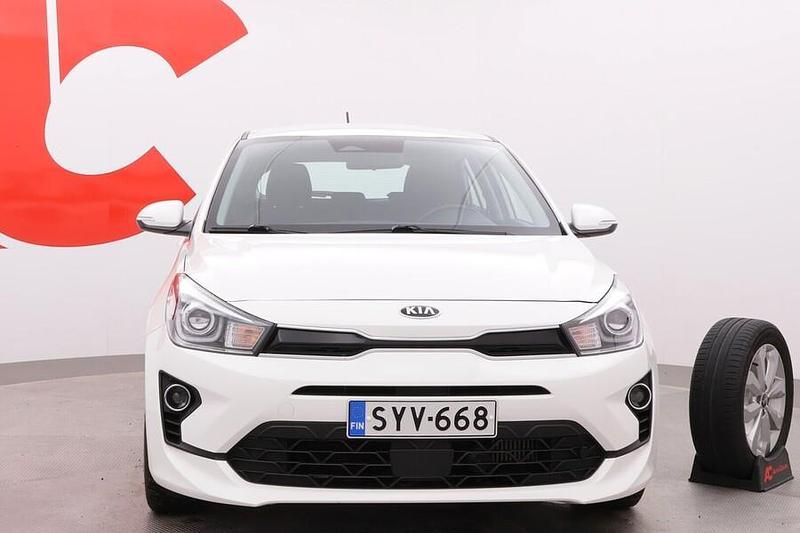 Käytetty Kia Rio EX 101 HP (74 kW) 2021 Viistoperä