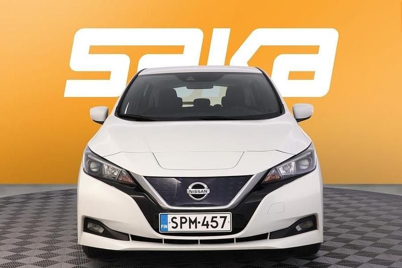 Käytetty Nissan Leaf Acenta 110 kW (150 HP) 2021 Viistoperä