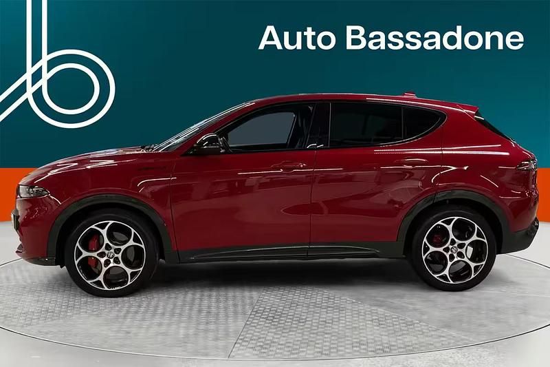 Käytetty Alfa Romeo Tonale Edizione Speciale 131 HP (96 kW) 2024 Katumaasturi