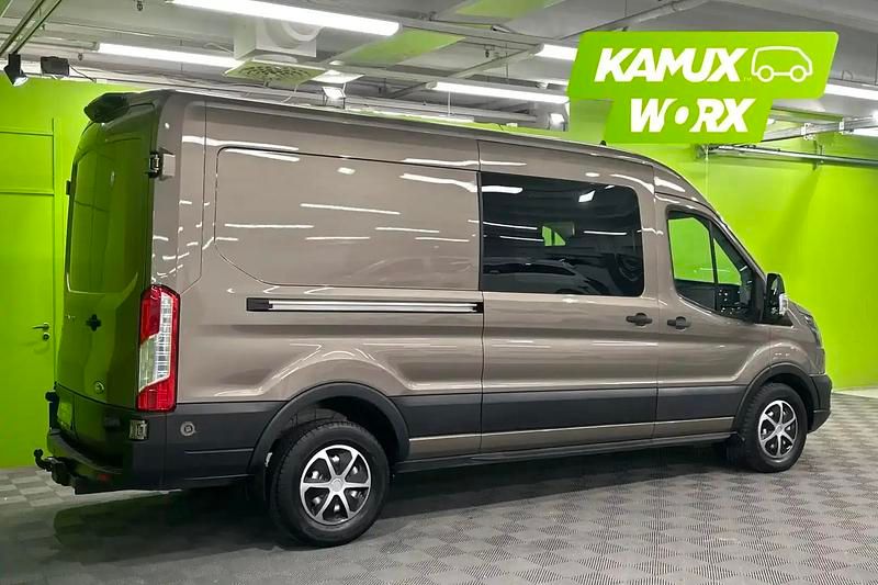 Käytetty Ford Transit Trend 170 HP (125 kW) 2020 Hopea / harmaa Van