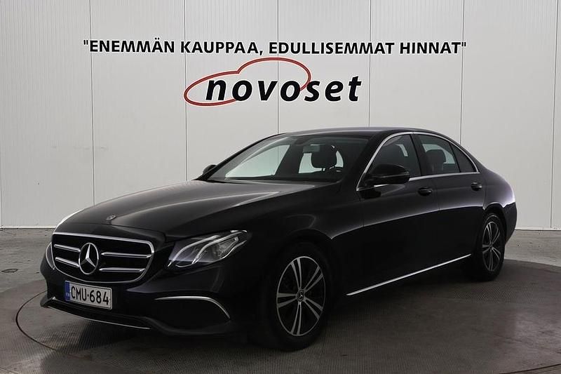 Musta Käytetty 2019 Mercedes E200 Business Sedan | 19 770 € (Supertarjous) - Kuva 1/4