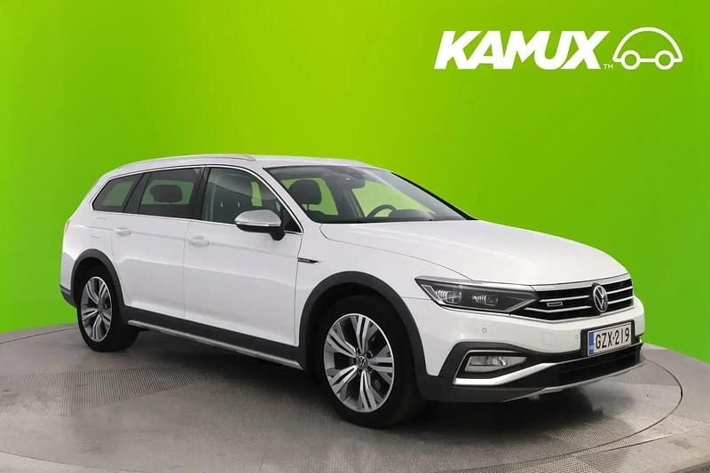 Valkoinen Käytetty 2021 VW Passat Alltrack Farmari | 25 870 € (Hieman kallis) - Kuva 1/4
