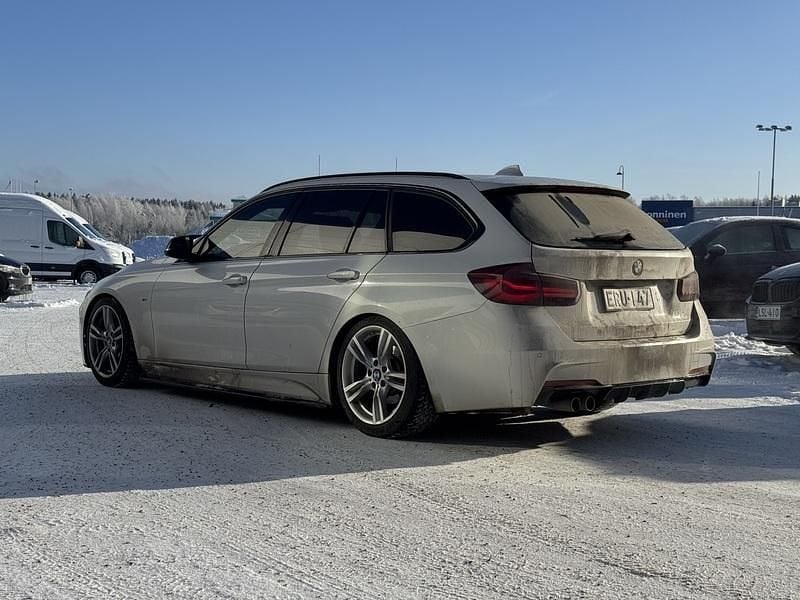 Käytetty BMW 320 Shadowline 190 HP (139 kW) 2016 Farmari